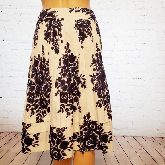 Talbots 100% cotton floral print A-line skirt - Picture 5 of 7